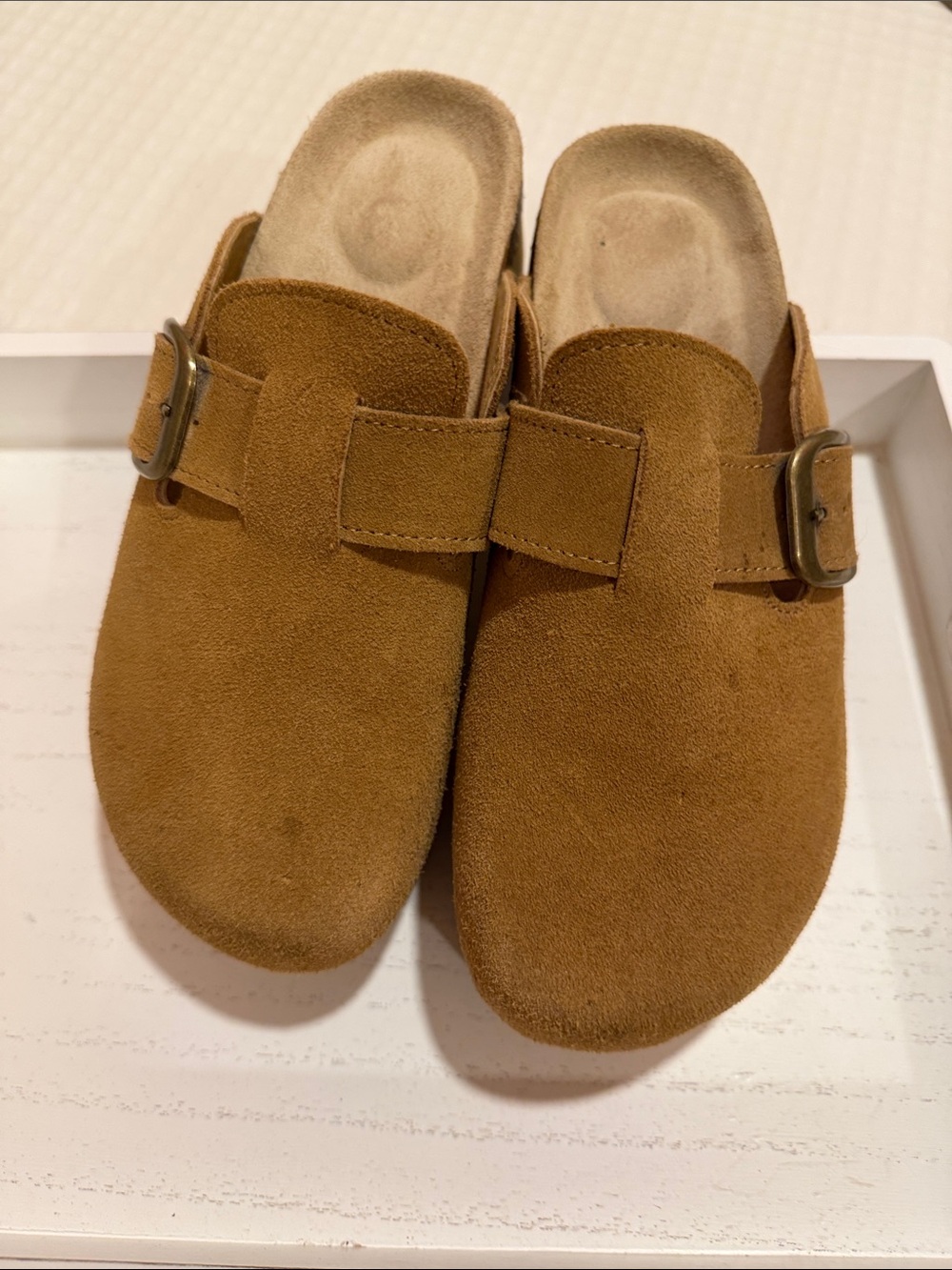 Women's Suede Buckle Platform Clog in Brown - Picture 6 of 6